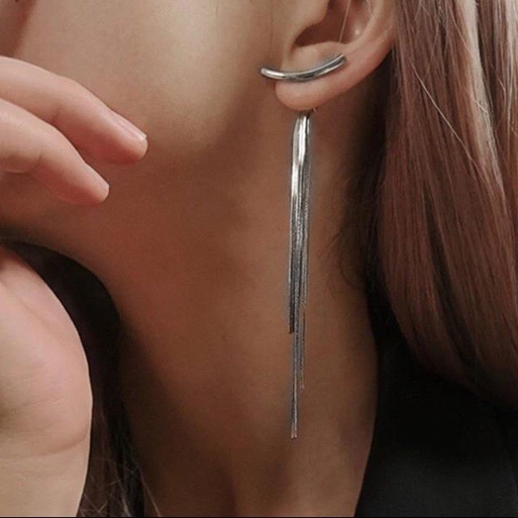Jewelry - NEW Silver Bar Long Thread Tassel Earrings